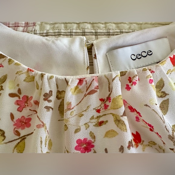 CeCe Tulip Fields Floral Blouse - Picture 5 of 13